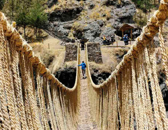 Puente Queshuachaca